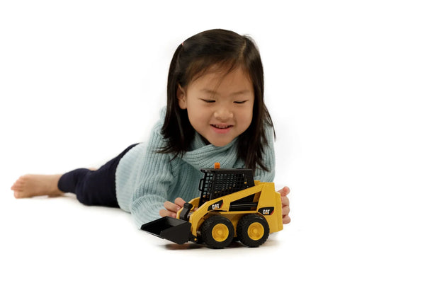 Toy Spotlight: Bruder Toys CATERPILLAR Skid Steer Loader