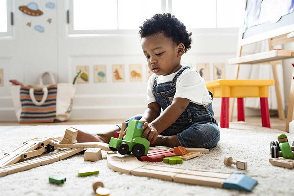 HOW TO CHOOSE SAFE TOYS FOR KIDS AGED 3 OR YOUNGER