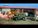Bruder Land Rover Station Wagon W Horse Trailer & Horse